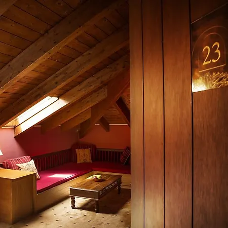 Valia Nostra Escape سميكسي